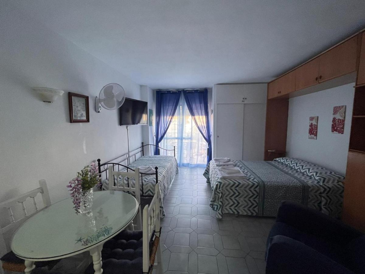Minerva Holidays Estudio En Benalmadena Apartment Exterior foto